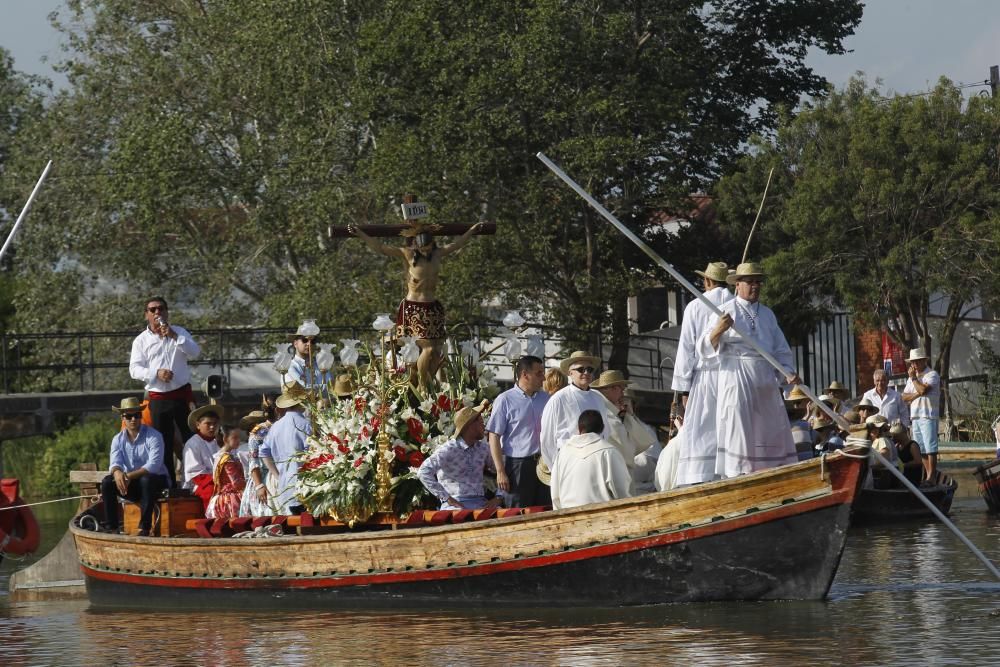 Encuentro de los Cristos de El Palmar, Catarroja, Silla y Massanassa en el Lago de la Albufera