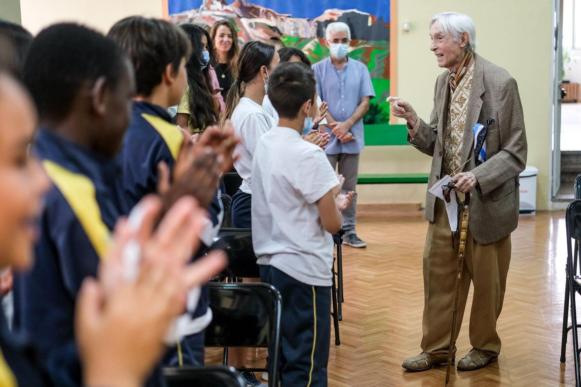 Pepe Dámaso visita el colegio Pepe Dámaso