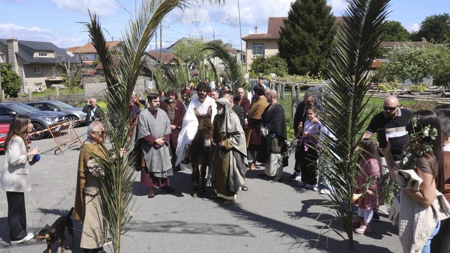 Celebración del día de Ramos en la Semana Santa de Paradela de Meis. |  Noé Parga