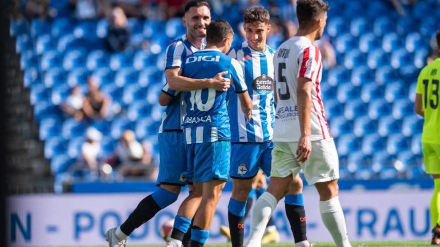 Lucas con Yeremay y Martín Ochoa en Riazor. |  // CASTELEIRO//ROLLER AGENCIA