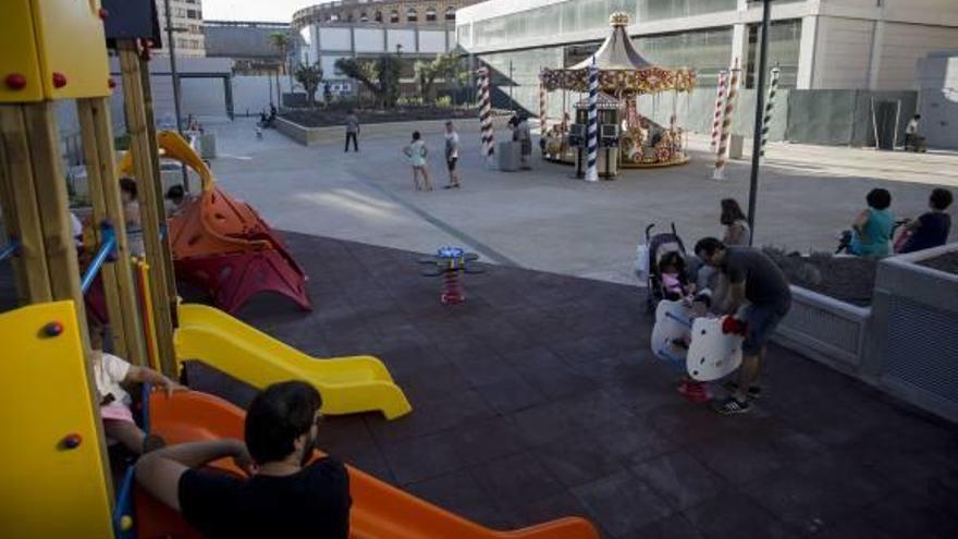 La burocracia retrasa dos años la llegada a Valencia de Primark que duda abrir en 2017