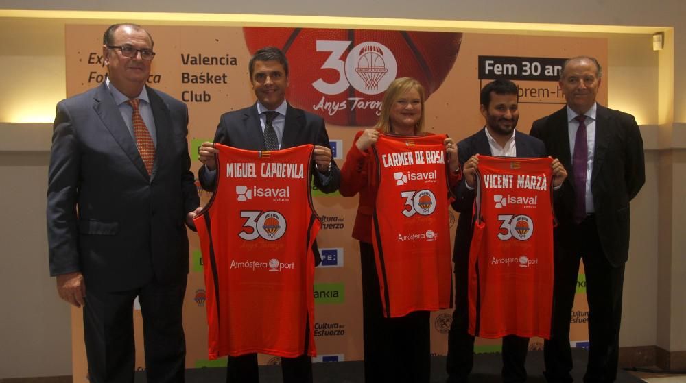 Todas la imágenes de la inauguración de la exposición '30 años de Valencia Basket'