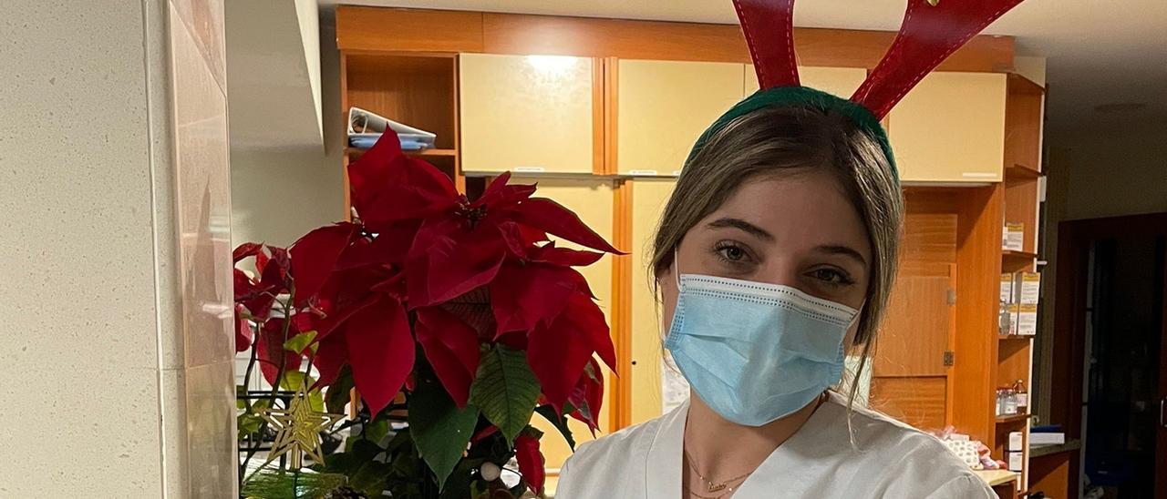 Lucía Márquez, enfermera malagueña, vive estas navidades trabajando en dos hospitales.