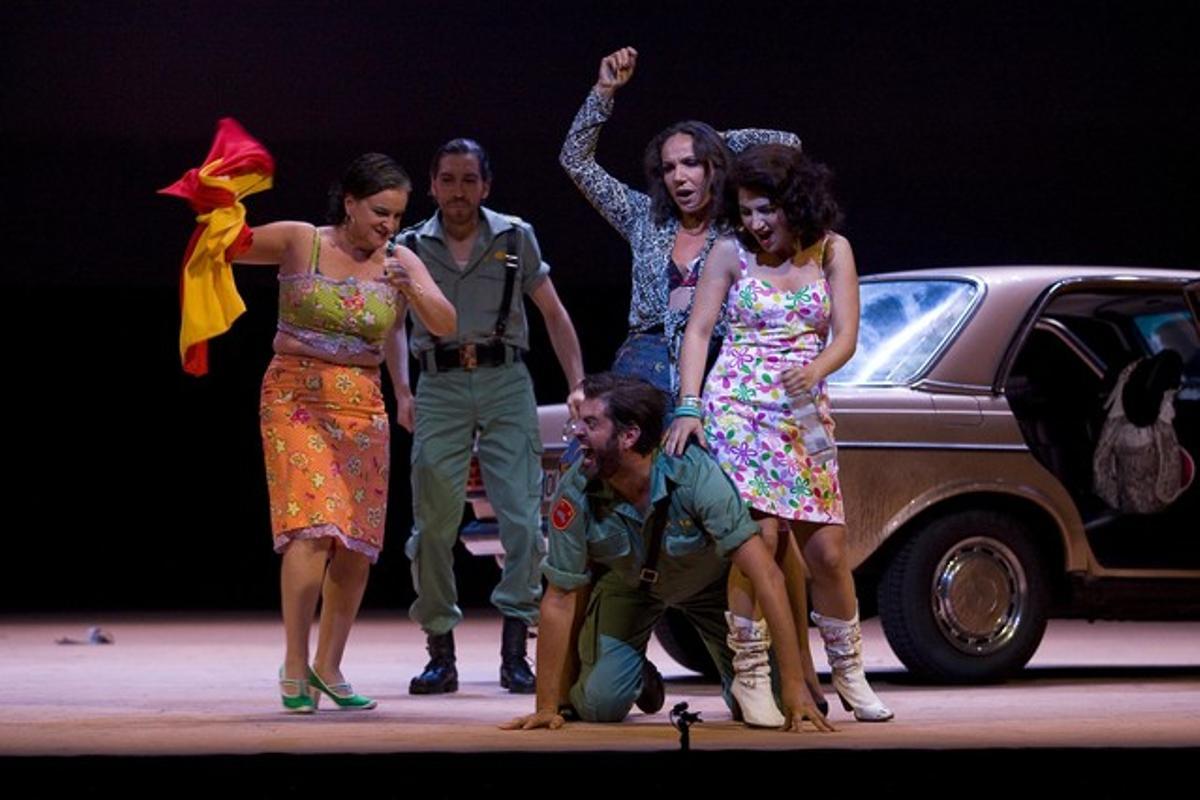 Representació de l’òpera ’Carmen’, amb música de Georges Bizet, basada en la novel·la de Prosper Merim i amb la direcció d’escena de Calixto Bieito al Gran Teatre del Liceu. Representació de l’òpera ’Carmen’, amb música de Georges Bizet, basada en la novel·la de Prosper Merim i amb la direcció d’escena de Calixto Bieito al Gran Teatre del Liceu.