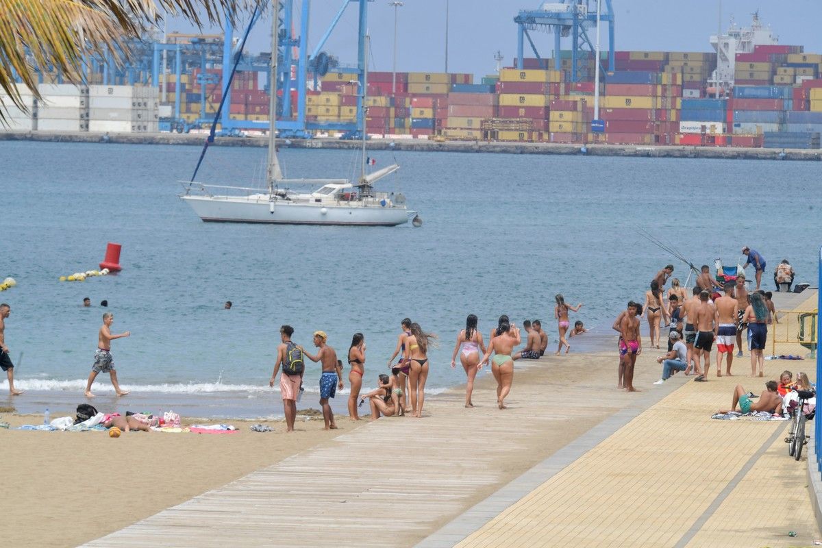 Domingo en playas de la capital grancanaria