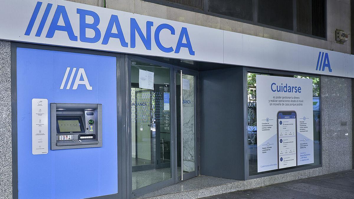 Dinero en efectivo gratis: El regalo de Abanca a todos sus clientes y cómo  conseguirlo