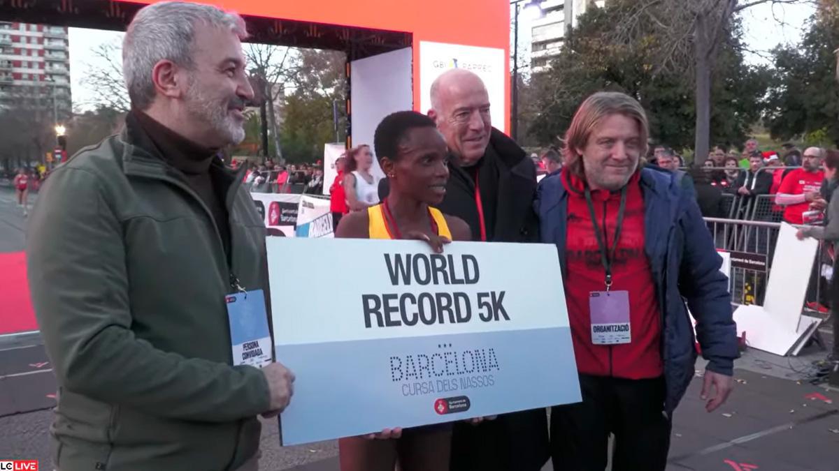 Beatrice Chebet logra el récord del mundo de 5k en la Cursa dels Nassos