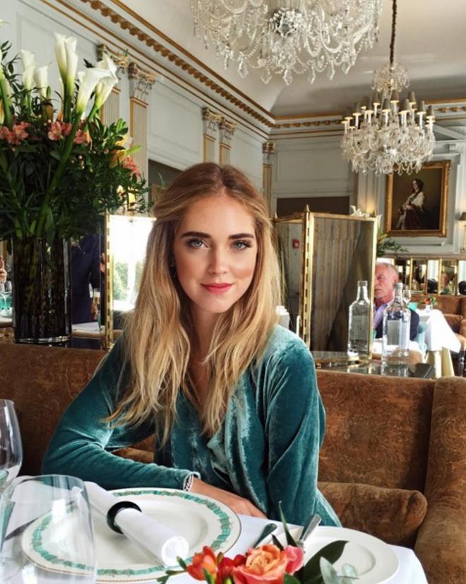 El semirecogido sin coleta de Chiara Ferragni