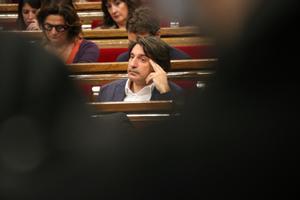 La direcció de Junts maniobra per evitar que Dalmases es quedi sense escó al Parlament