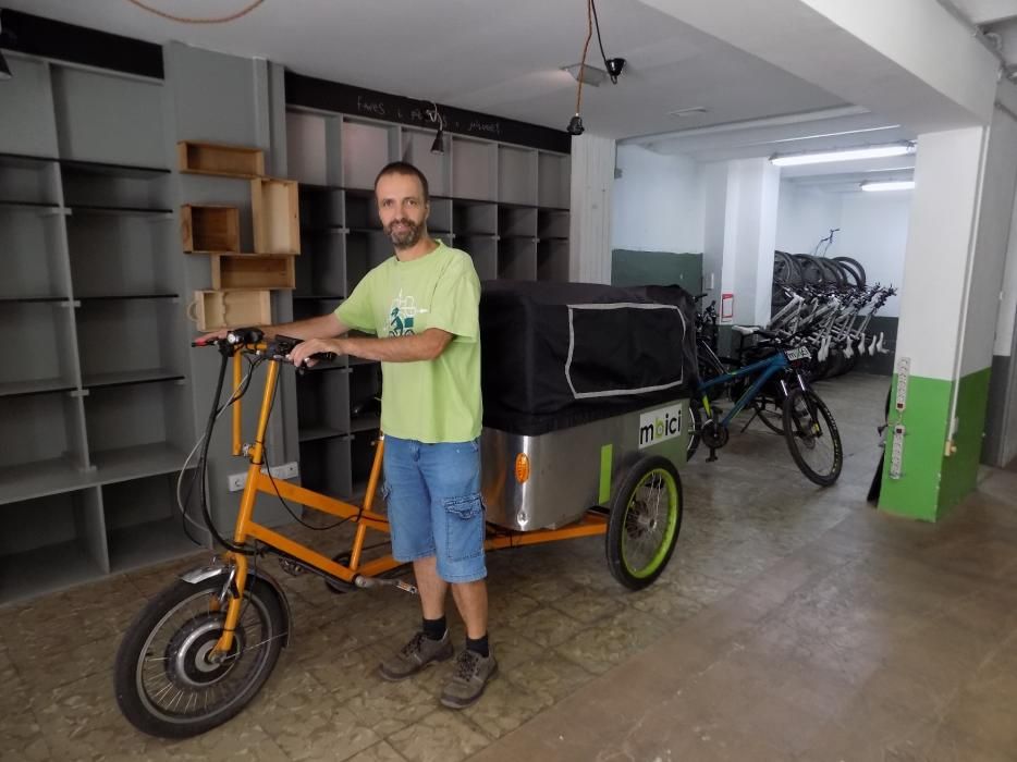 La bicicleta elèctrica comença a fer-se un lloc als carrers i al comerç de Manresa