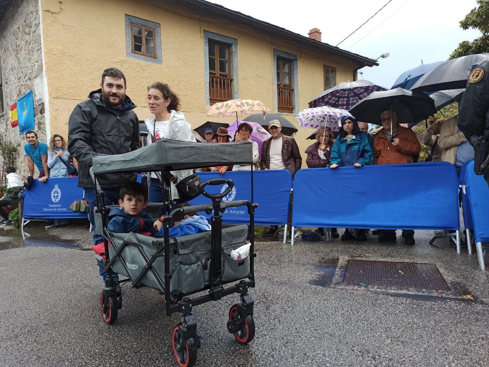 EN IMÁGENES: La Familia Real visita Cadavedo para hacer entrega del premio al Pueblo Ejemplar