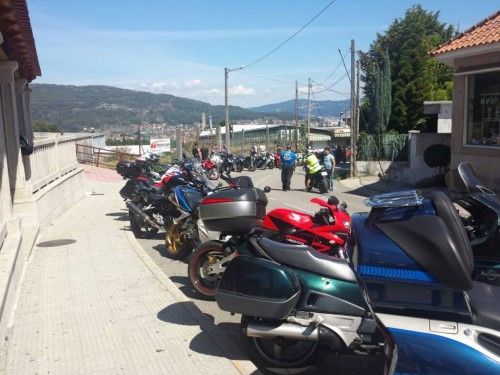 Moaña y el mundo del motor acompañan a Dani Rivas en su funeral