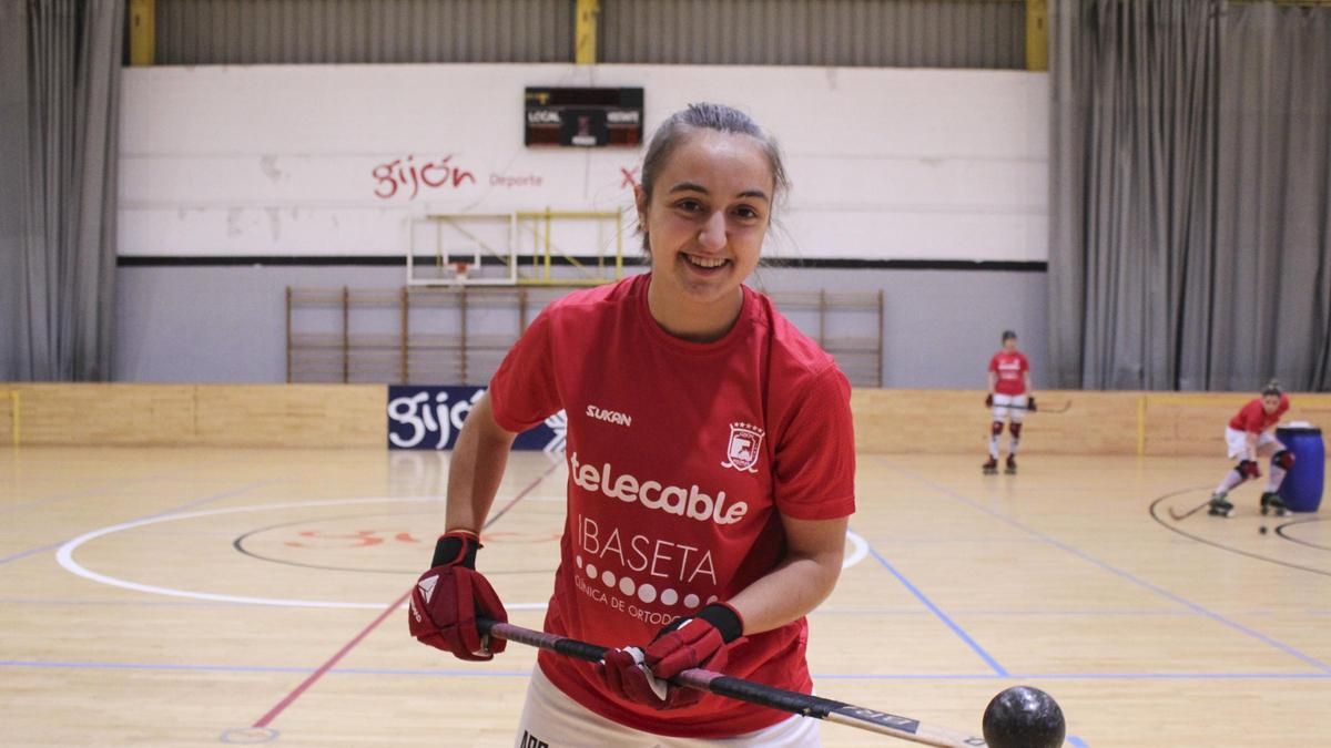 Sara Roces, en un entrenamiento con el Telecable.