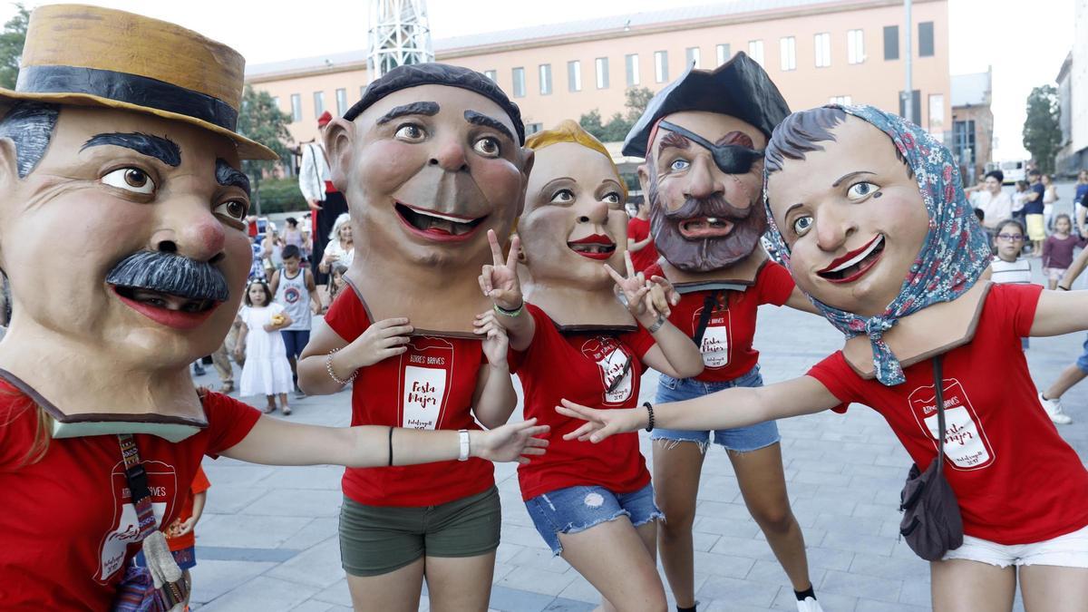 Cercavila de gegants de la festa major Palafrugell, en una imatge.
