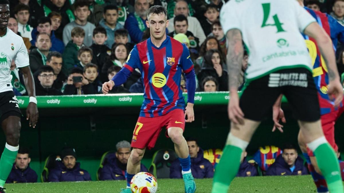 Casadó jugó 85 minutos en Santander