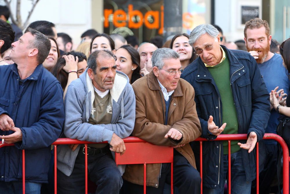 Búscate en la mascletà del 7 de marzo