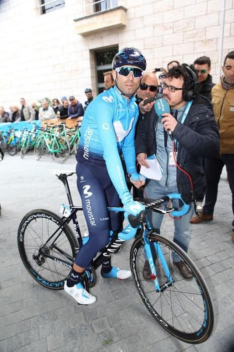 Ambiente a la salida y la llegada de la Vuelta Ciclista a Murcia