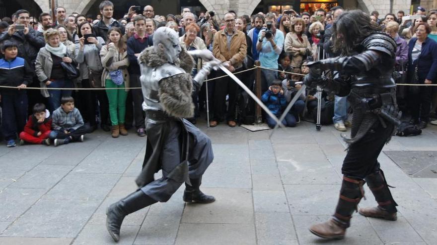 Una actuació inspirada en l&#039;exitosa sèrie, que es va fer amb motiu de l&#039;estrena a Girona · Aniol Resclosa