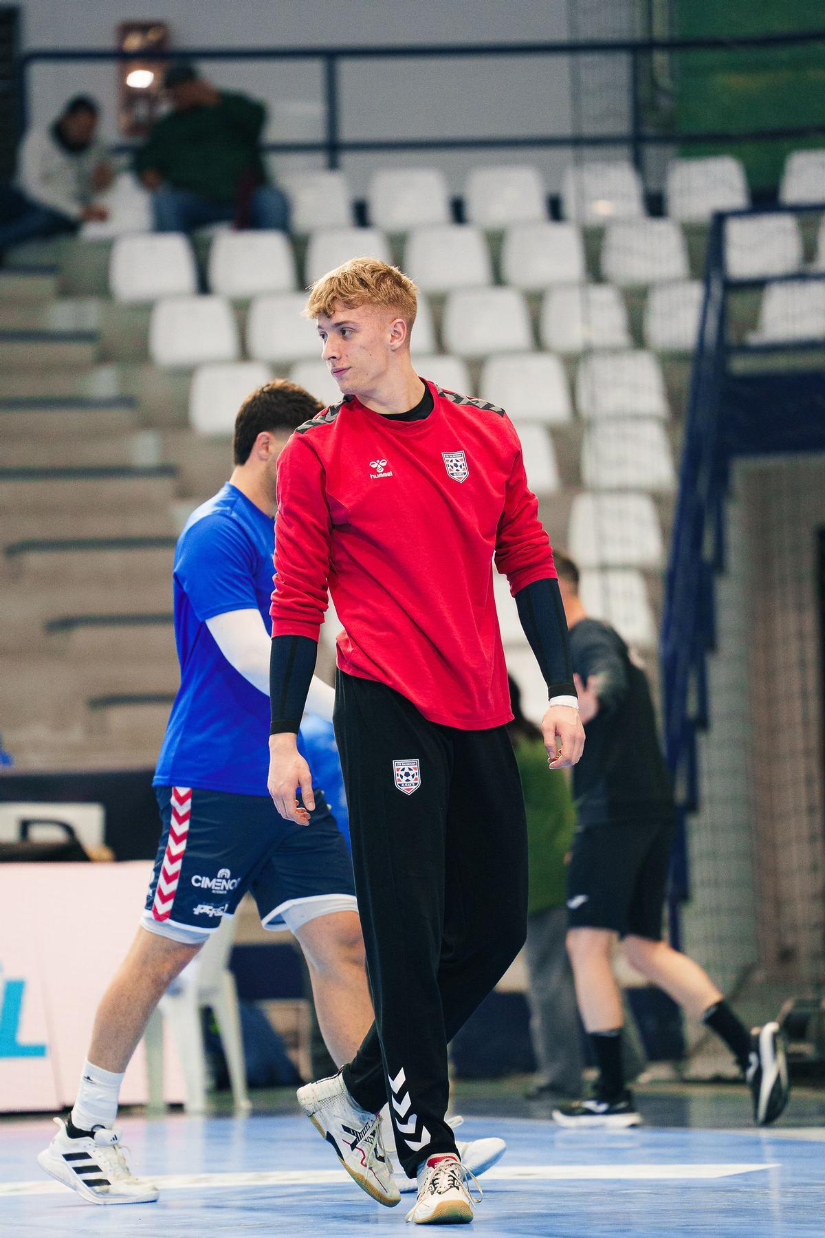 David Faílde, portero del Horneo Alicante, durante un partido en el Pitiu Rochel de Alicante.