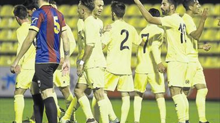 El Villarreal B, a seguir líder e invicto en casa