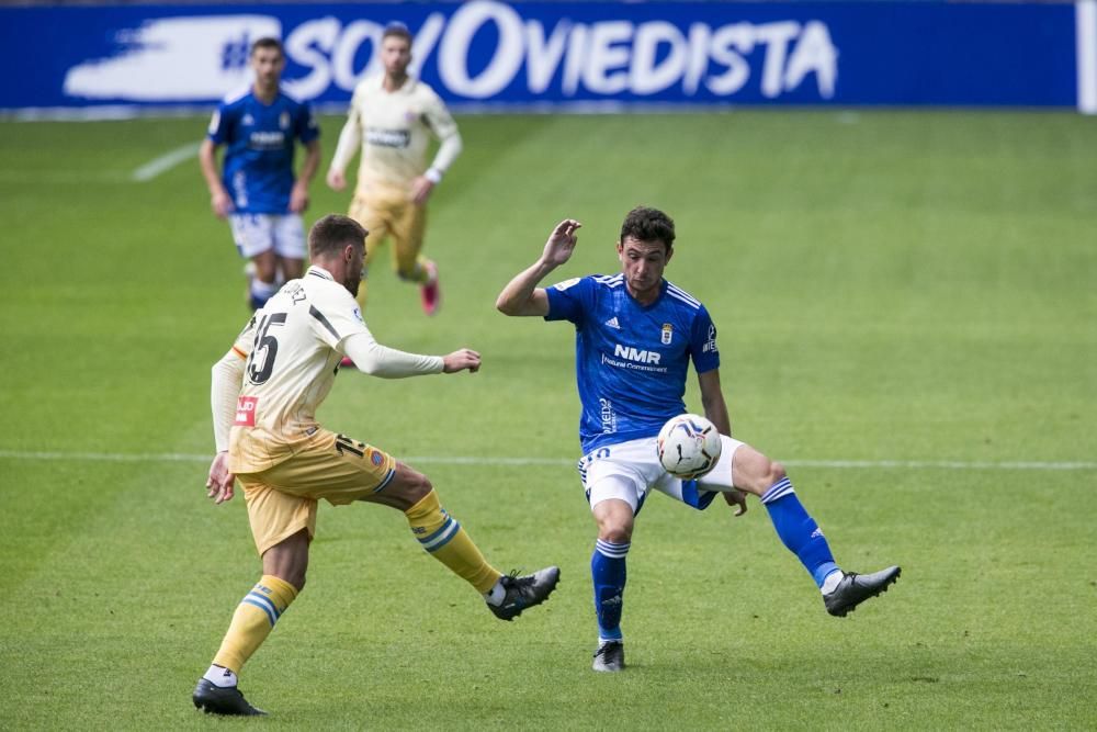 El partido entre el Real Oviedo y el Espanyol, en imágenes