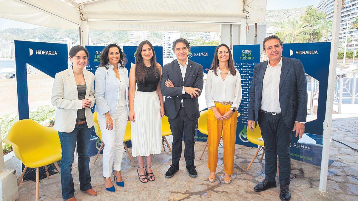 Lydia del Canto (directora de Levante-EMV), Dolores Ordóñez, Débora Marí, Francesc Colomer, Laura Gascón y Julio Monreal, en Cullera.