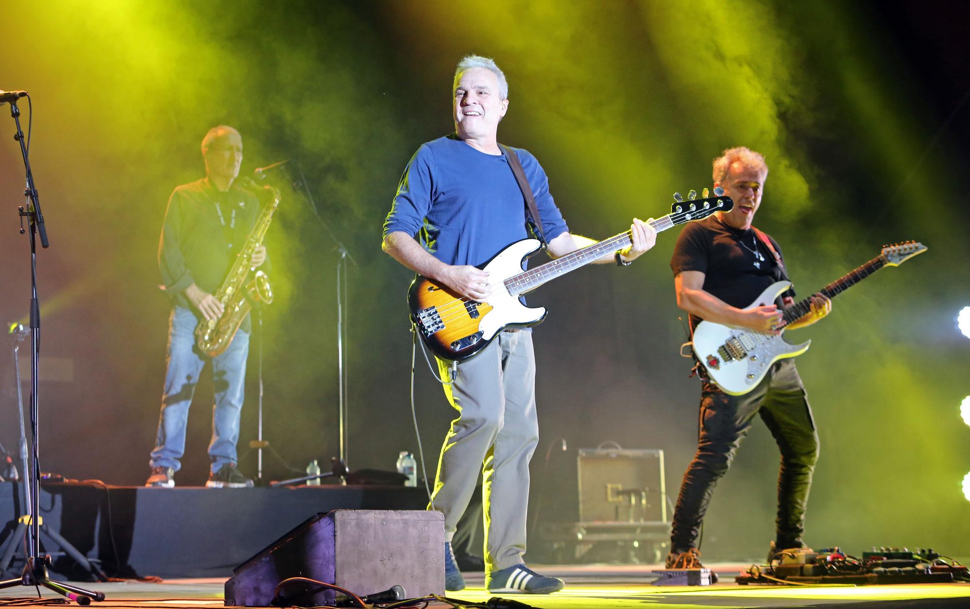 Viaje musical en Castrelos con la voz de Hombres G