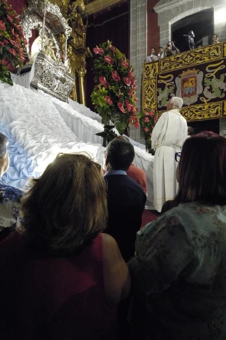 BAJADA DE LA VIRGEN DEL PINO DE SU CAMERIN