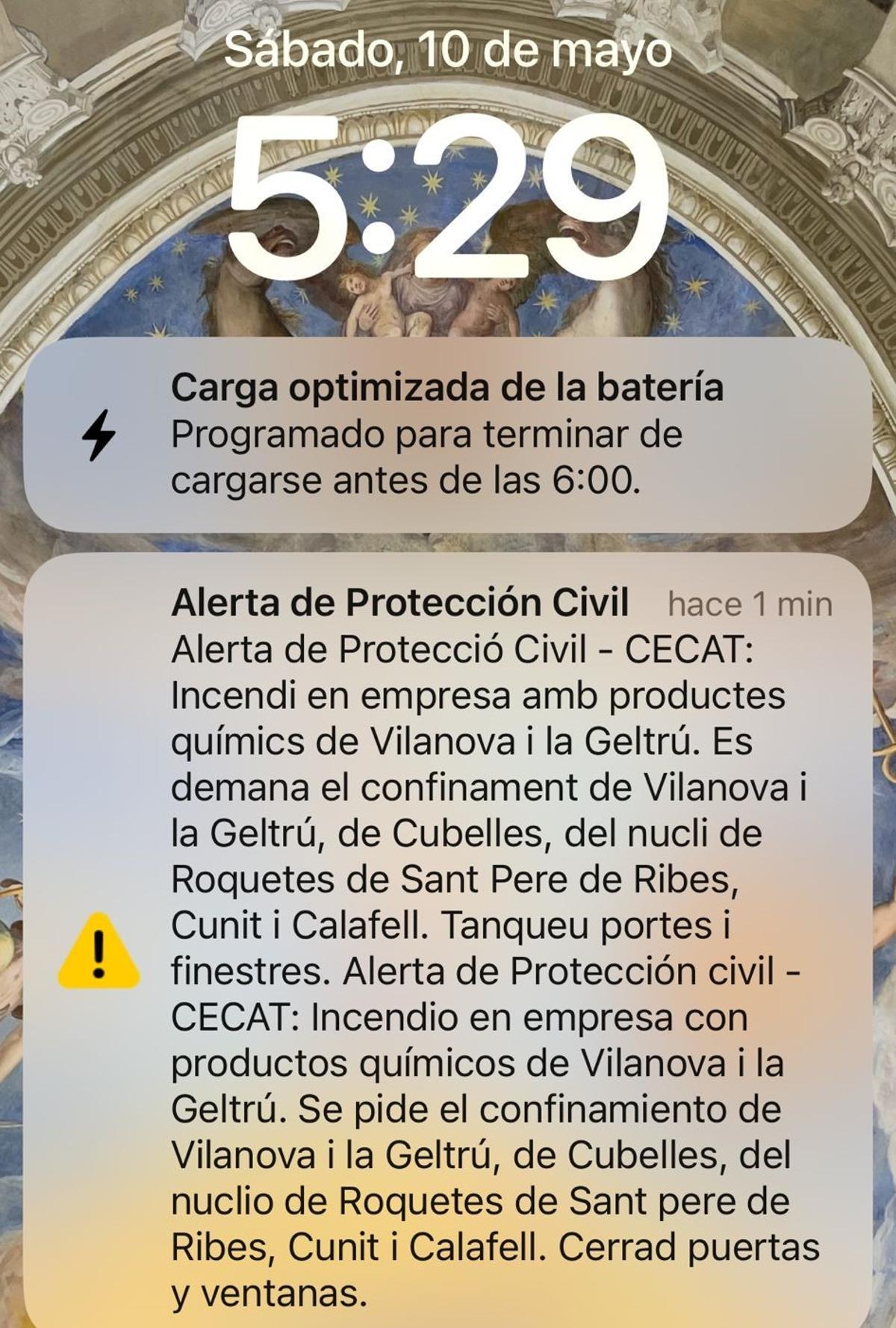 El aviso que les ha llegado esta madrugada al teléfono.