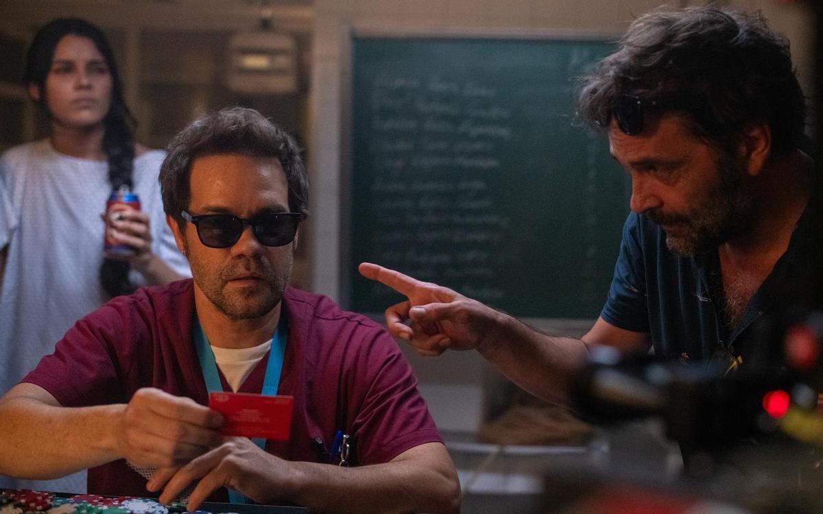 Pablo Guerrero junto a Juan Dávila durante el rodaje de 'Castigo Divino'.