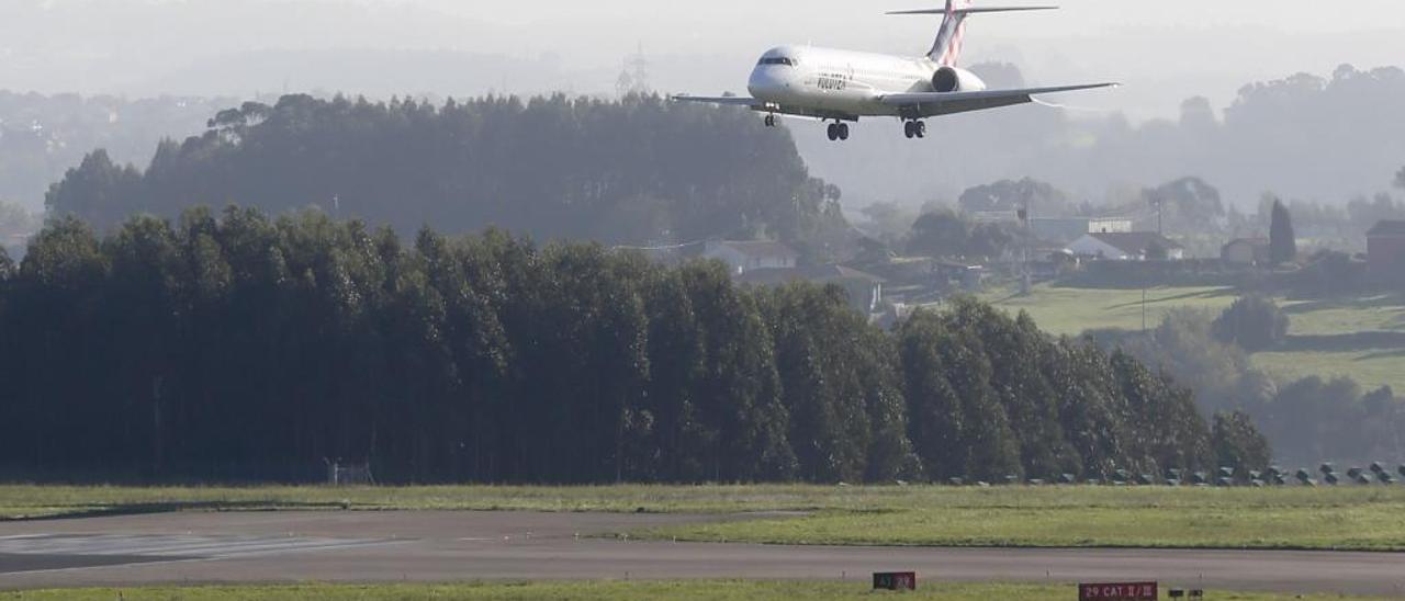 Cuarentena para un vuelo de Ibiza a Asturias por cuatro casos de contagio