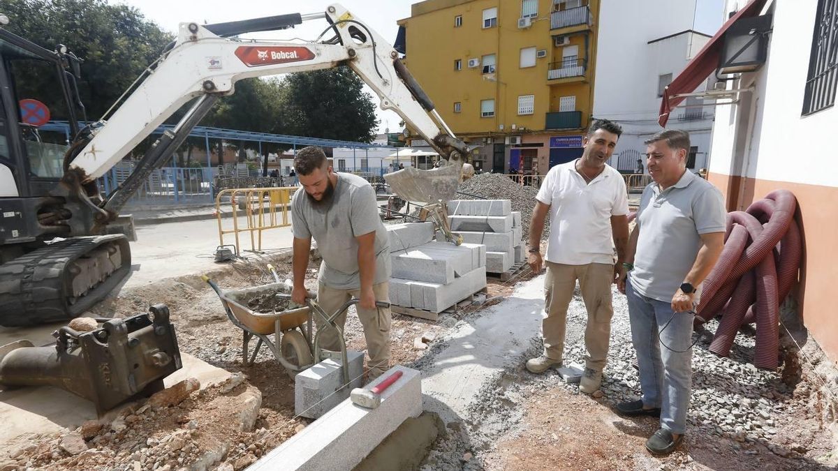 Visita a las obras realizadas en la calle Juan Latino