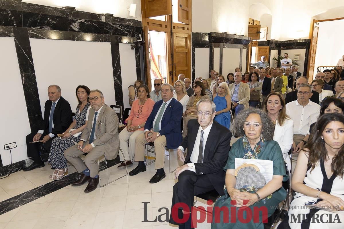 Así se ha vivido el emocionante acto del nombramiento de 'Hijo Predilecto' de Caravaca al doctor Juan Manuel Laborda