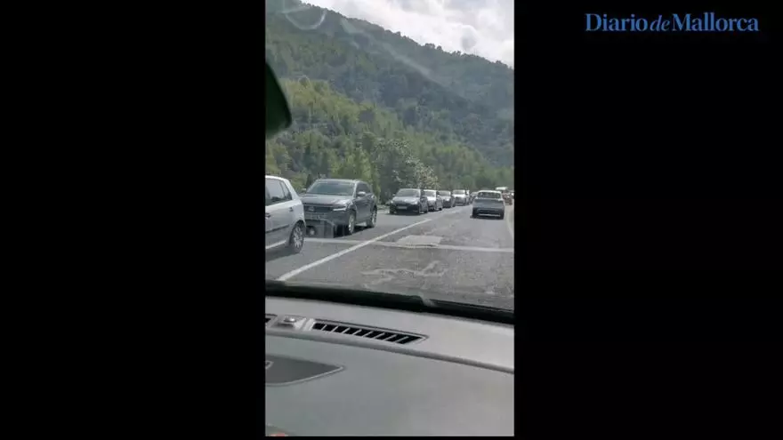 Sóller sufre otro domingo infernal de grandes atascos