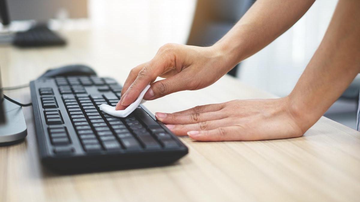 Cómo Limpiar el Teclado del Computador - Mamá Sabe de Todo