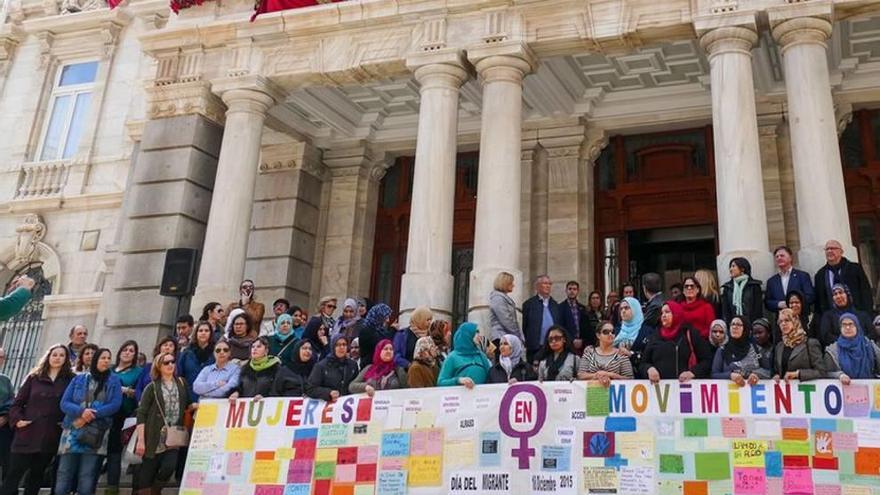 Varios colectivos celebraron el día del Inmigrante.