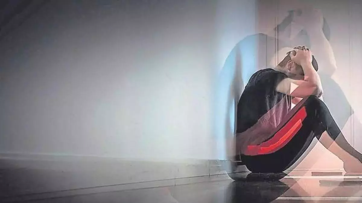 Las muertes por suicidio en hombres cuadruplican las de mujeres en Córdoba: "A muchos les enseñaron a aguantar, a no mostrar debilidad"