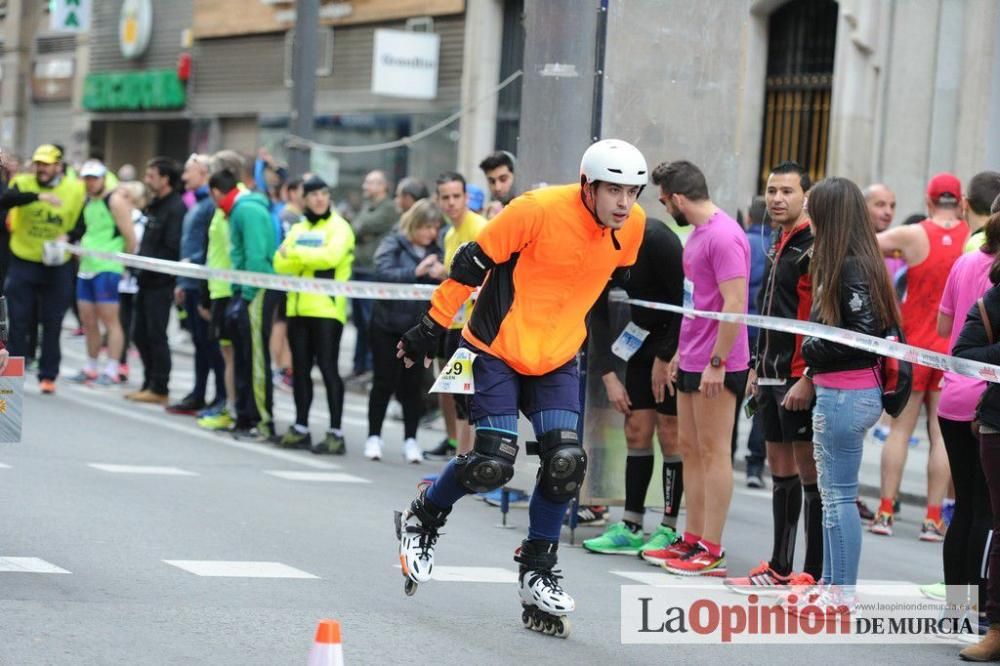 Murcia Maratón. Patinadores en carrera