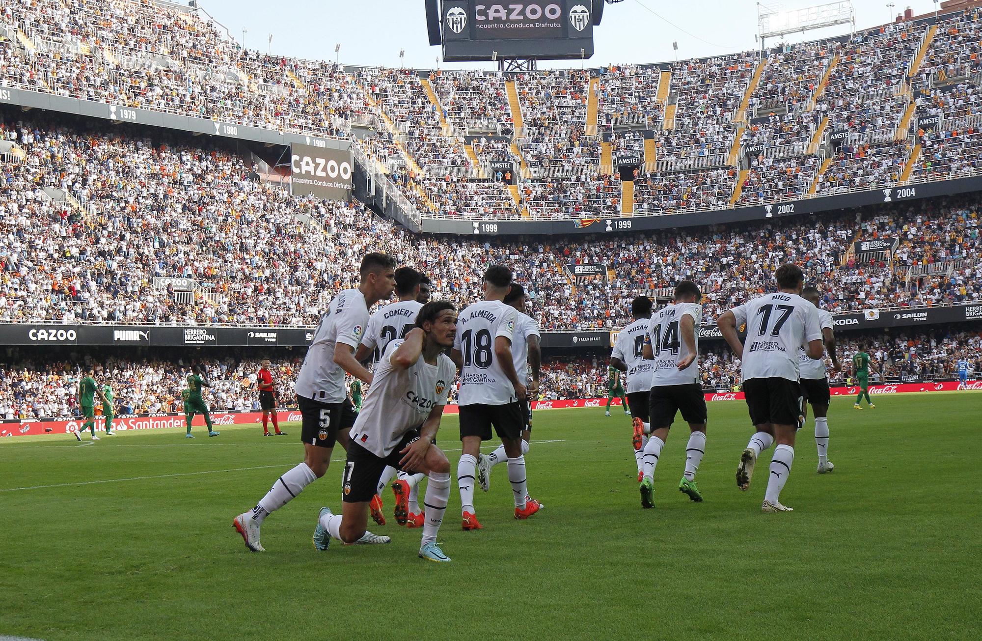 El empate entre el Valencia CF y el Elche en Mestalla, foto a foto