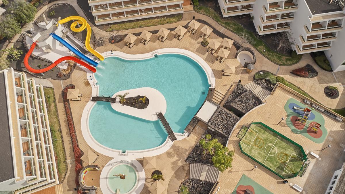 El Hotel Dreams Lanzarote Playa Dorada es la mejor opción para disfrutar de unas vacaciones en familia en la isla canaria.