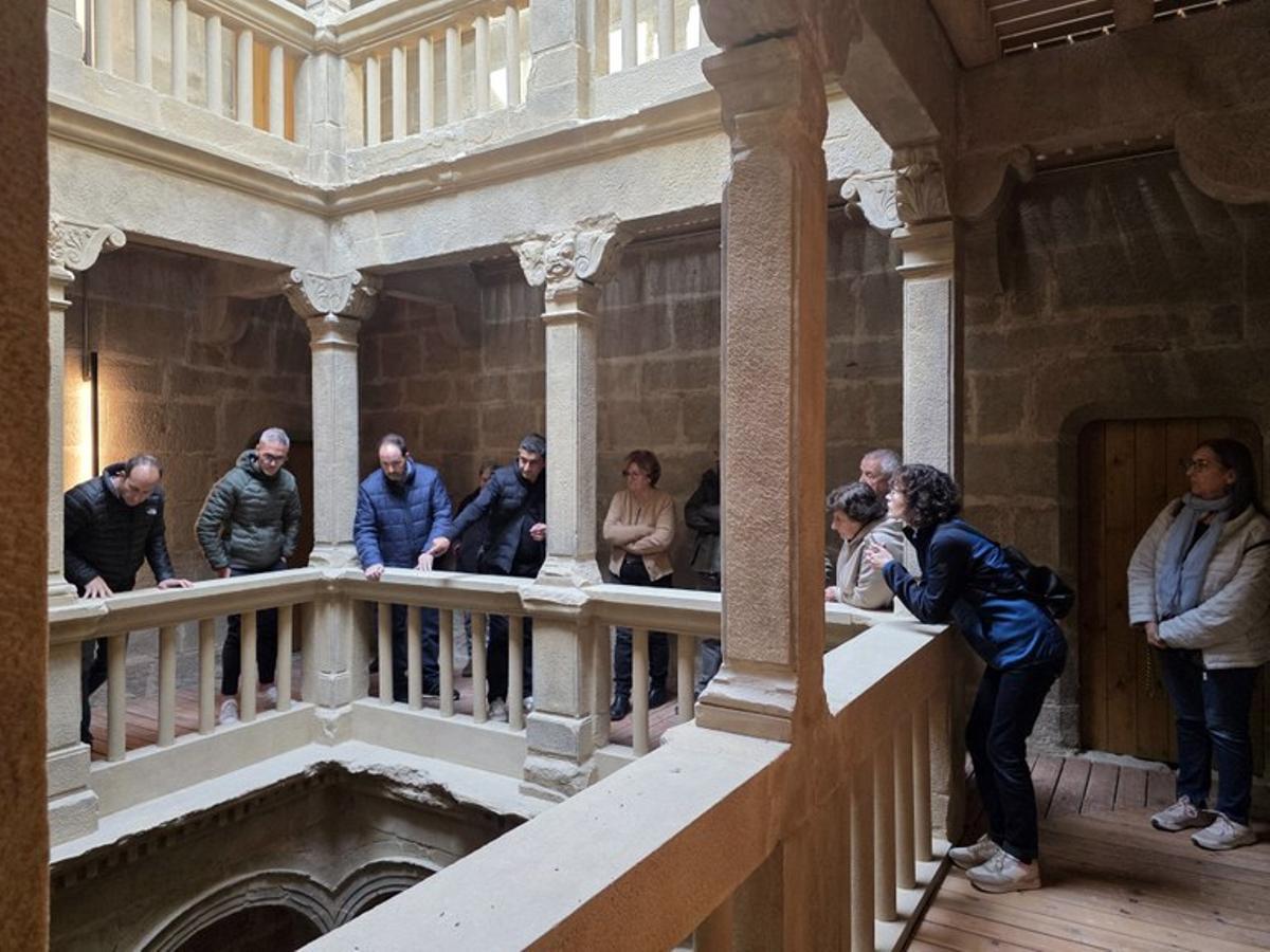 Visitants en un dels espais interiors