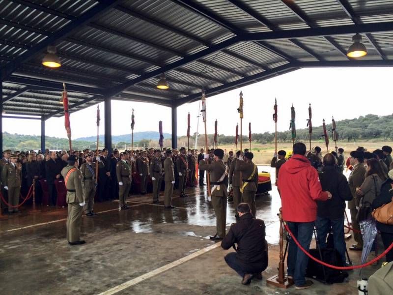 FOTOGALERÍA Funeral por el cabo fallecido en Líbano en la base de Cerro Muriano