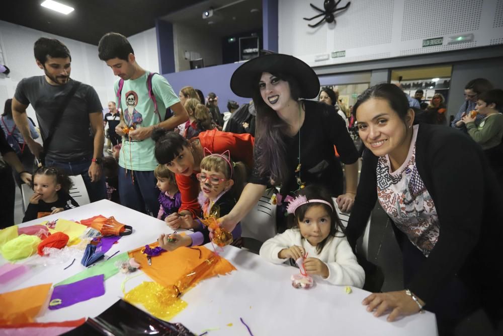 Fiesta de Halloween en el Casal Jove del Port de Sagunt.