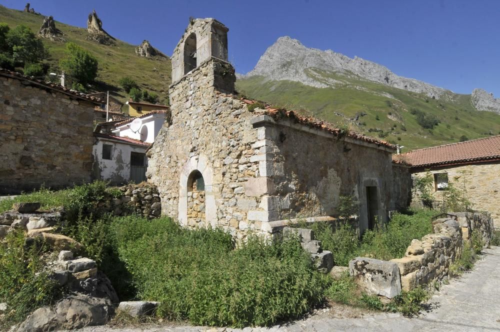 Iglesia de Tuiza de arriba en Lena