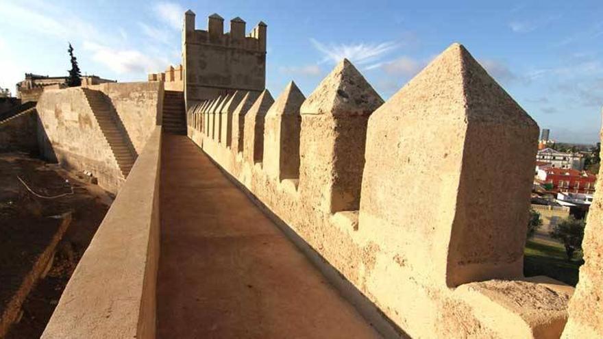 Una asociación pide conservar los fosos de la muralla de Badajoz