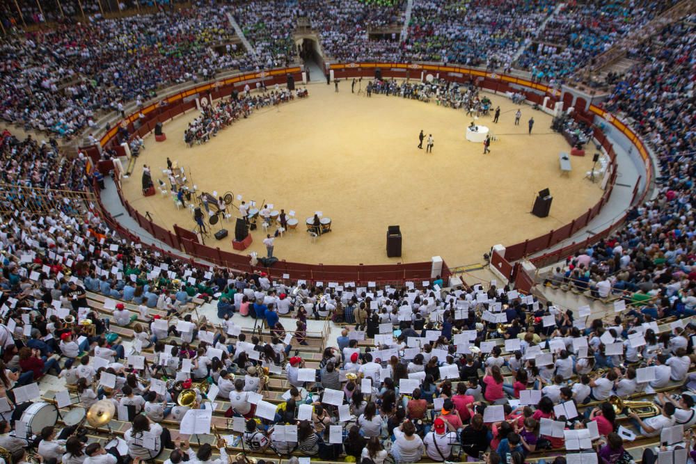 Una clase musical multitudinaria bate el Guinness World Records en Alicante