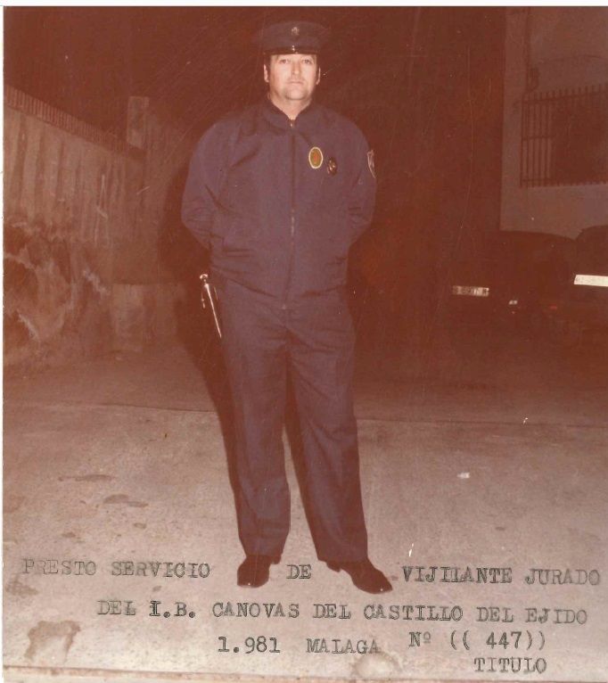 Paco Nevado, vigilante jurado del campus del Ejido y del Cánovas, en los años 80
