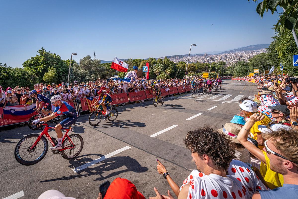 El Tour conquista Montjuïc