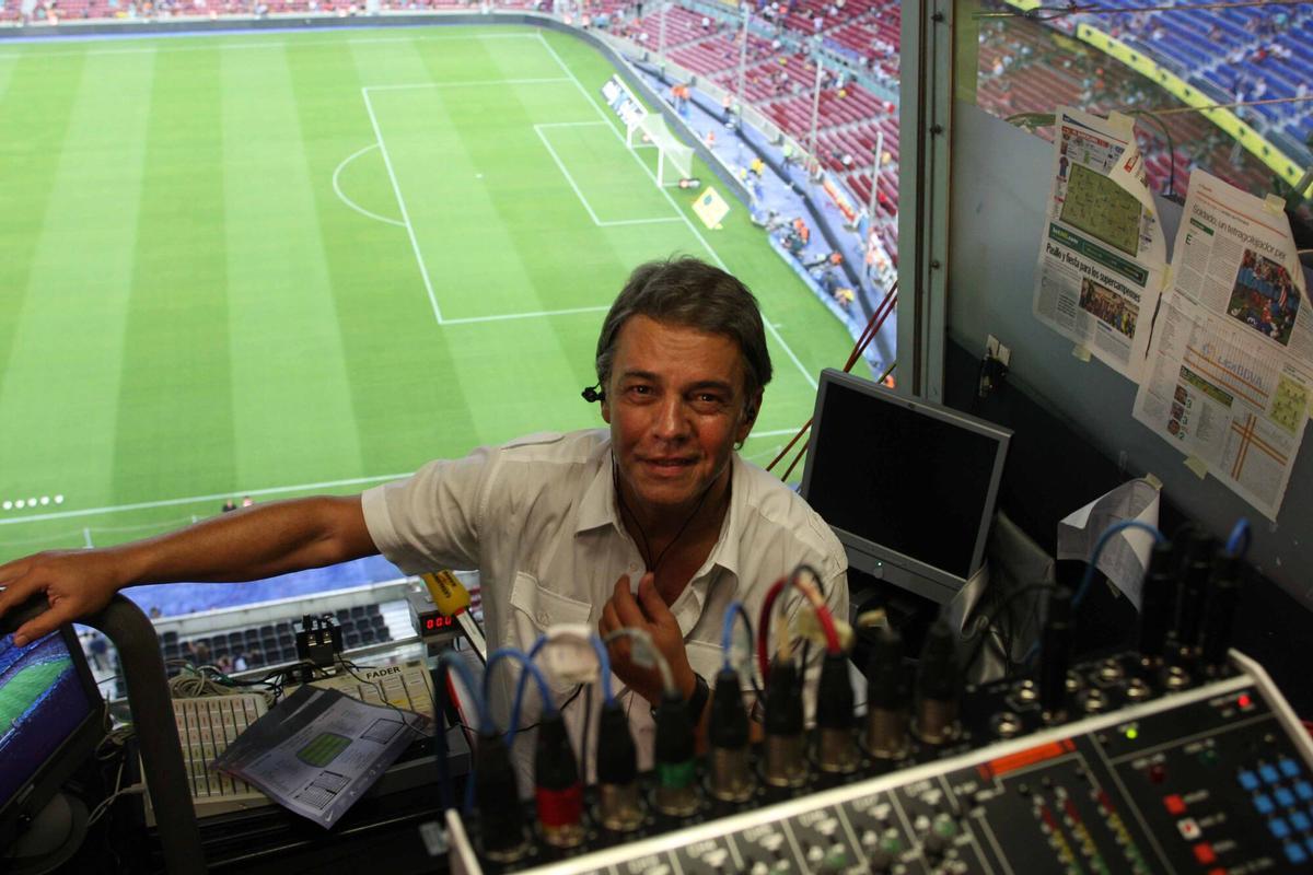 Puyal, la temporada 2011/2012, durante un Barça-Villarreal en el Camp Nou