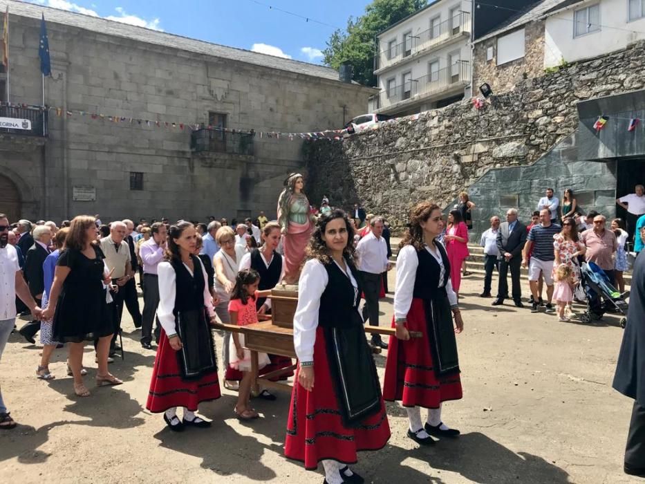 San Martín de Castañeda honra a la Virgen Peregrina